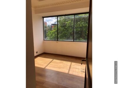 SE VENDE APARTAMENTO EDIFICIO ANDROS