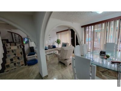 VENTA DE CASA INDEPENDIENTE EN LA PRADERA