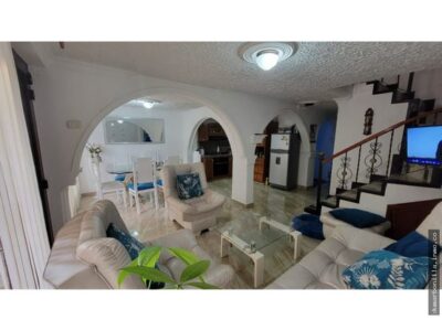 VENTA DE CASA INDEPENDIENTE EN LA PRADERA