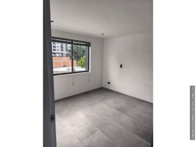 SE VENDEAPARTAMENTO EDIFICIO OPORTICO