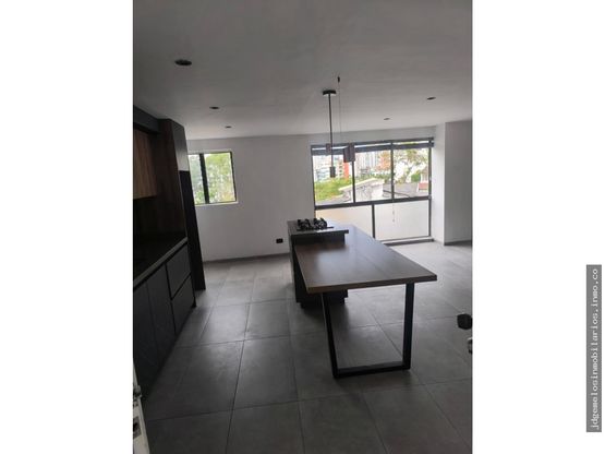 SE VENDEAPARTAMENTO EDIFICIO OPORTICO