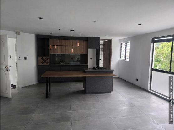 SE VENDEAPARTAMENTO EDIFICIO OPORTICO