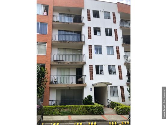 SE VENDE APARTAMENTO EN SENDEROS DE UNICENTRO