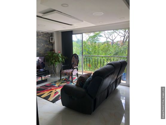 SE VENDE APARTAMENTO EN SENDEROS DE UNICENTRO