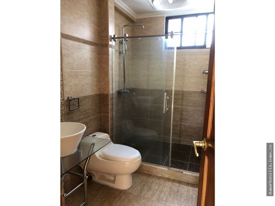 SE VENDE APARTAMENTO EDIFICIO ANDROS