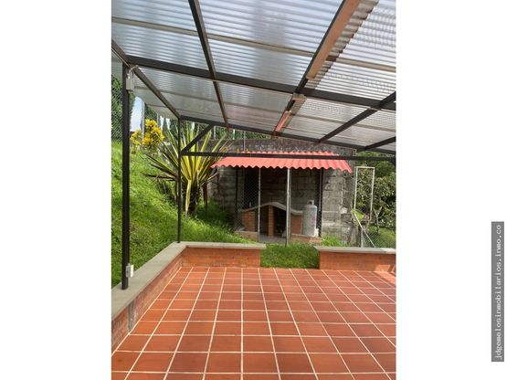 VENTA DE CASA CAMPESTRE VEREDA LA CARMELITA