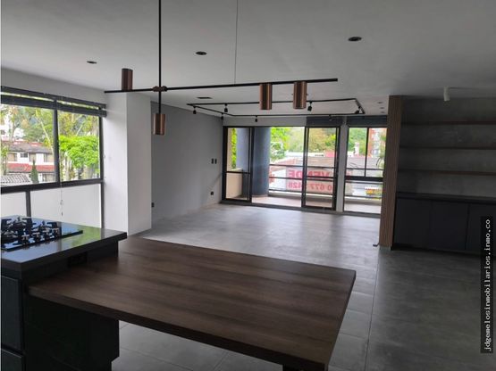 SE VENDEAPARTAMENTO EDIFICIO OPORTICO