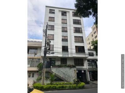 SE VENDE APARTAMENTO EN EDIFICIO CHIPRE