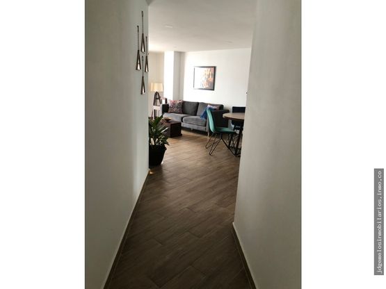 SE VENDE APARTAMENTO EN EDIFICIO CHIPRE