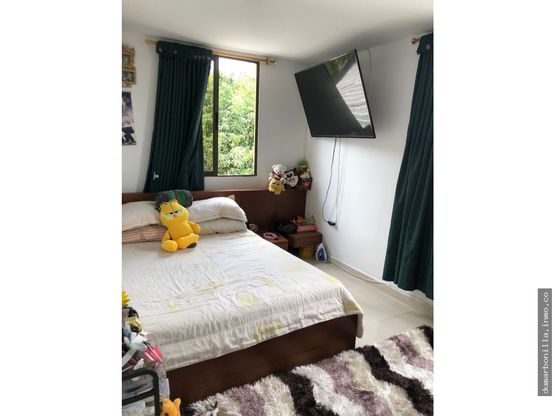 VENTA DE CASA DE DOS PISOS MAS TERRAZA EN PORTALES DE BIRMANIA