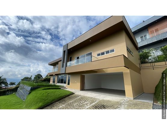 VENTA DE CASA CAMPESTRE VEREDA EL ESTANQUILLO