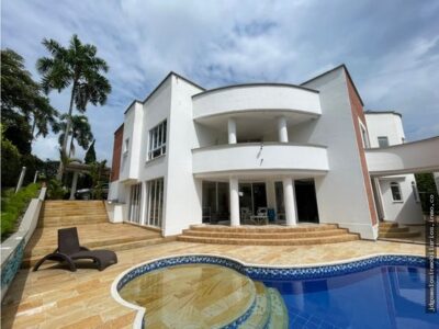 VENTA DE ESPECTACULAR CASA CAMPESTRE UBICADA EN EL EXCLUSIVO SECTOR DE MARACAY EN CERRITOS