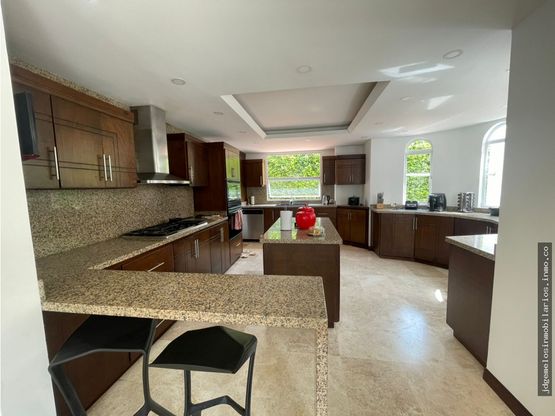 VENTA DE ESPECTACULAR CASA CAMPESTRE UBICADA EN EL EXCLUSIVO SECTOR DE MARACAY EN CERRITOS