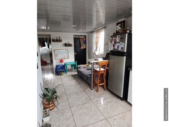 VENTA DE CASA CON LOCAL