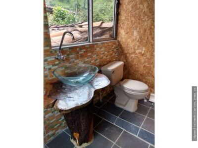 VENTA DE HOSTAL VEREDA PLANADAS