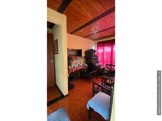 VENTA DE CASA BARRIO LIMONAR