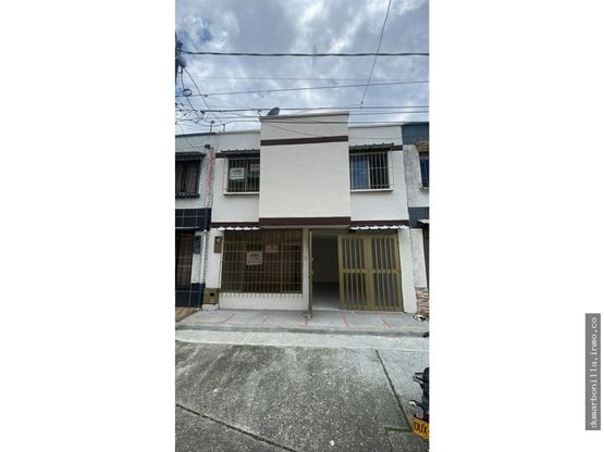 VENTA DE CASA BARRIO VALHER