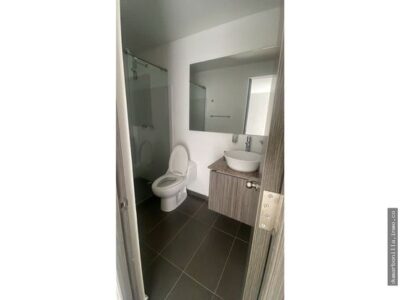 VENTA DE APARTAMENTO EDIFICIO METROPOLITAN