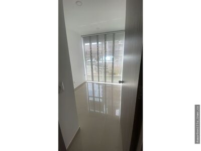 VENTA DE APARTAMENTO EDIFICIO METROPOLITAN