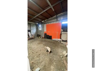 VENTA DE CASA LOTE EN SANTA ROSA