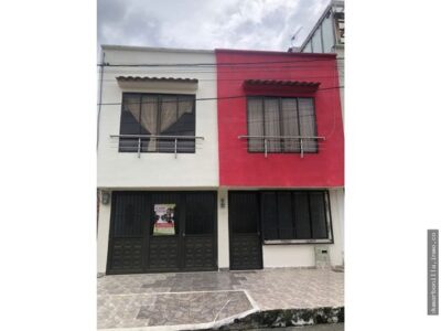 VENTA DE CASA URBANIZACION QUINTAS DEL NORTE SANTA ROSA