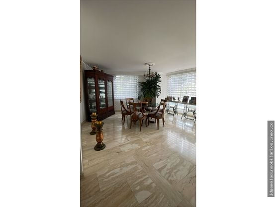 VENTA DE APARTAMENTO EDIFICIO LOS ROBLES