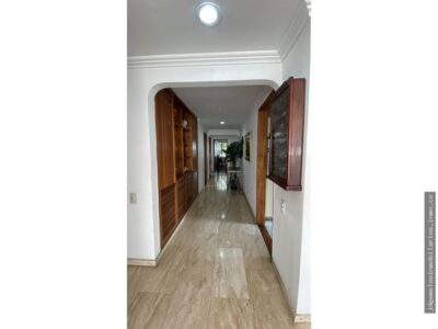 VENTA DE APARTAMENTO EDIFICIO LOS ROBLES