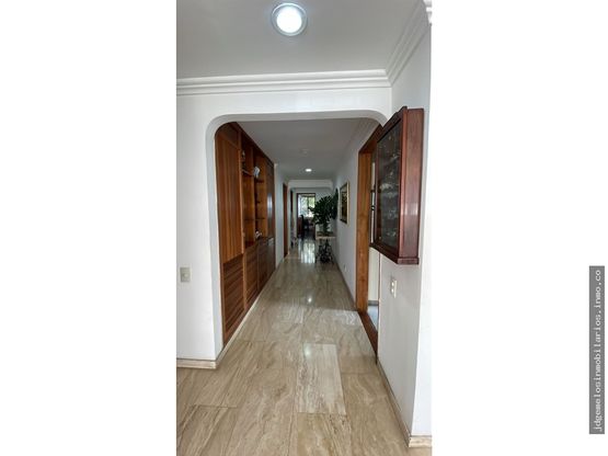 VENTA DE APARTAMENTO EDIFICIO LOS ROBLES