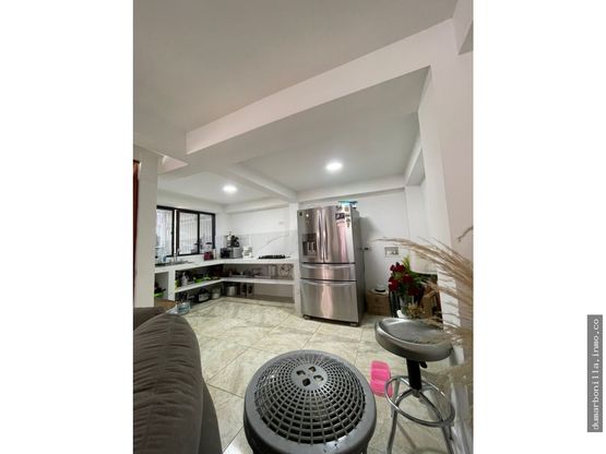 VENTA DE CASA EN PARQUE INDUSTRIAL