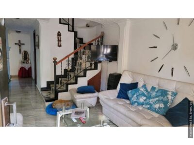 VENTA DE CASA INDEPENDIENTE LA PRADERA